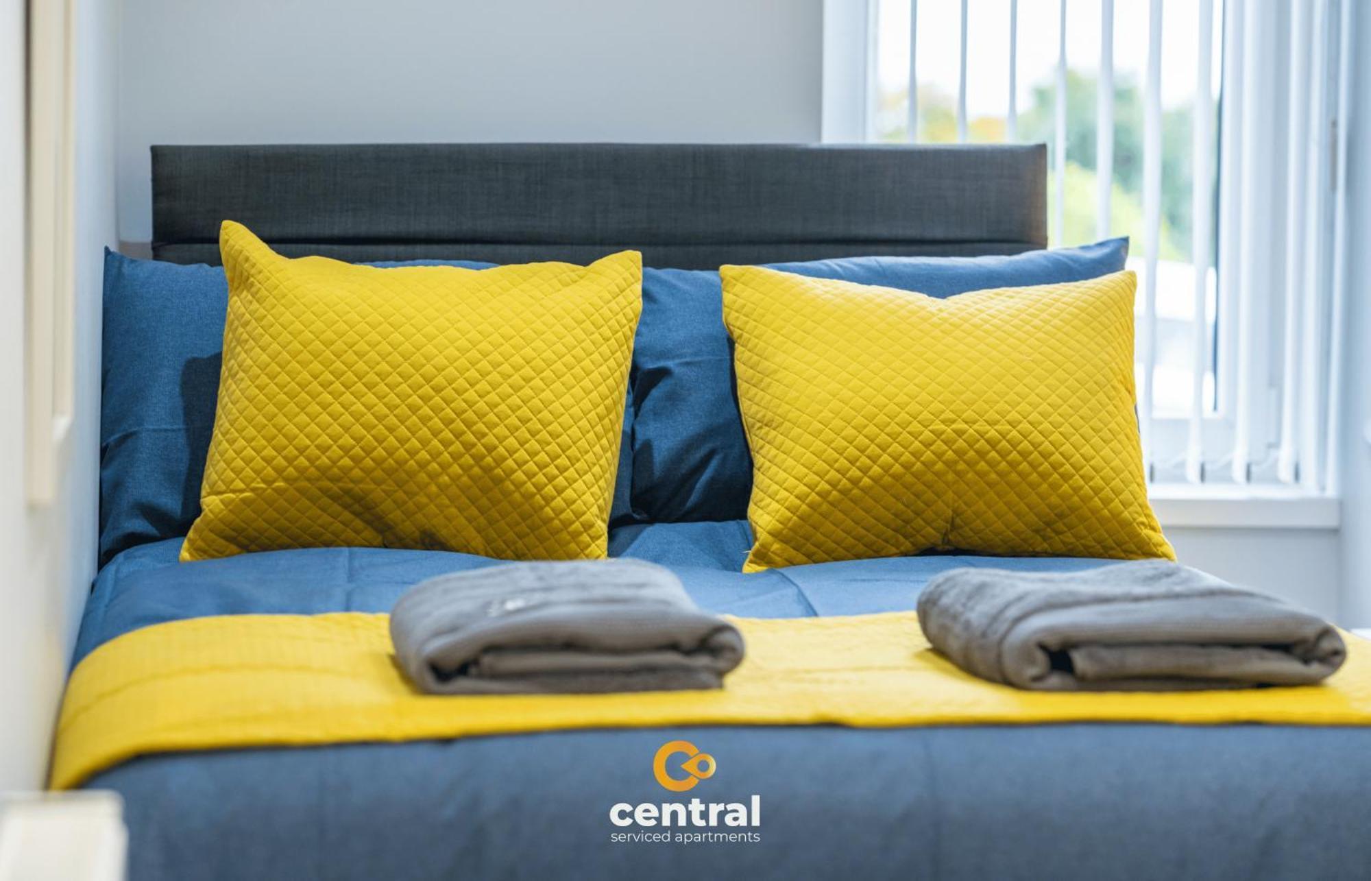 Central Serviced Apartments - 2 Bedroom - Ground Floor - Monthly & Weekly Bookings Welcome - Free Street Parking - 2 Double Beds - Wifi - Smart Tvs In Rooms - Fully Equipped - Heating 24-7 - Contractor & Short Stay Favourite Dundee Luaran gambar