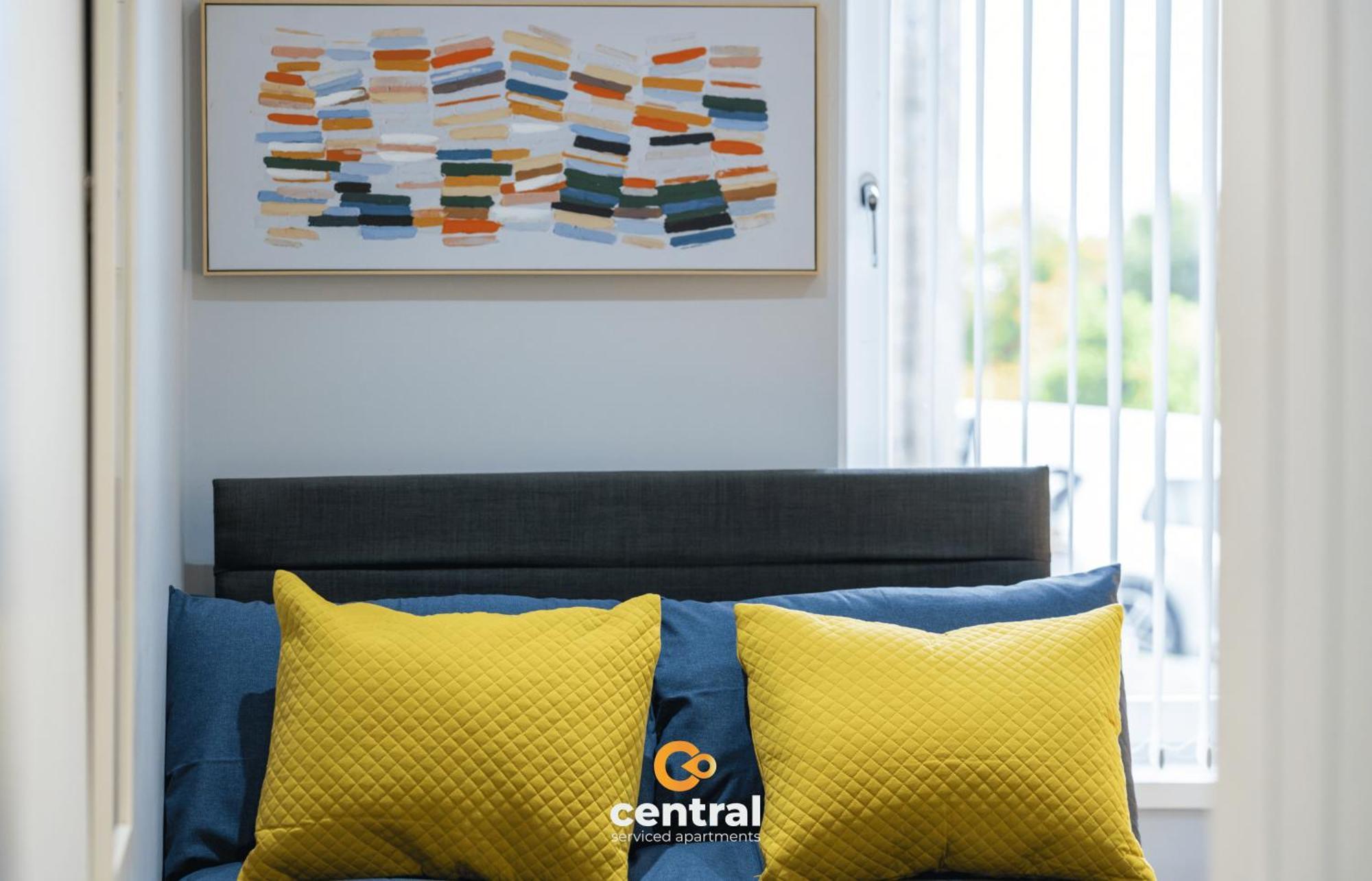 Central Serviced Apartments - 2 Bedroom - Ground Floor - Monthly & Weekly Bookings Welcome - Free Street Parking - 2 Double Beds - Wifi - Smart Tvs In Rooms - Fully Equipped - Heating 24-7 - Contractor & Short Stay Favourite Dundee Luaran gambar