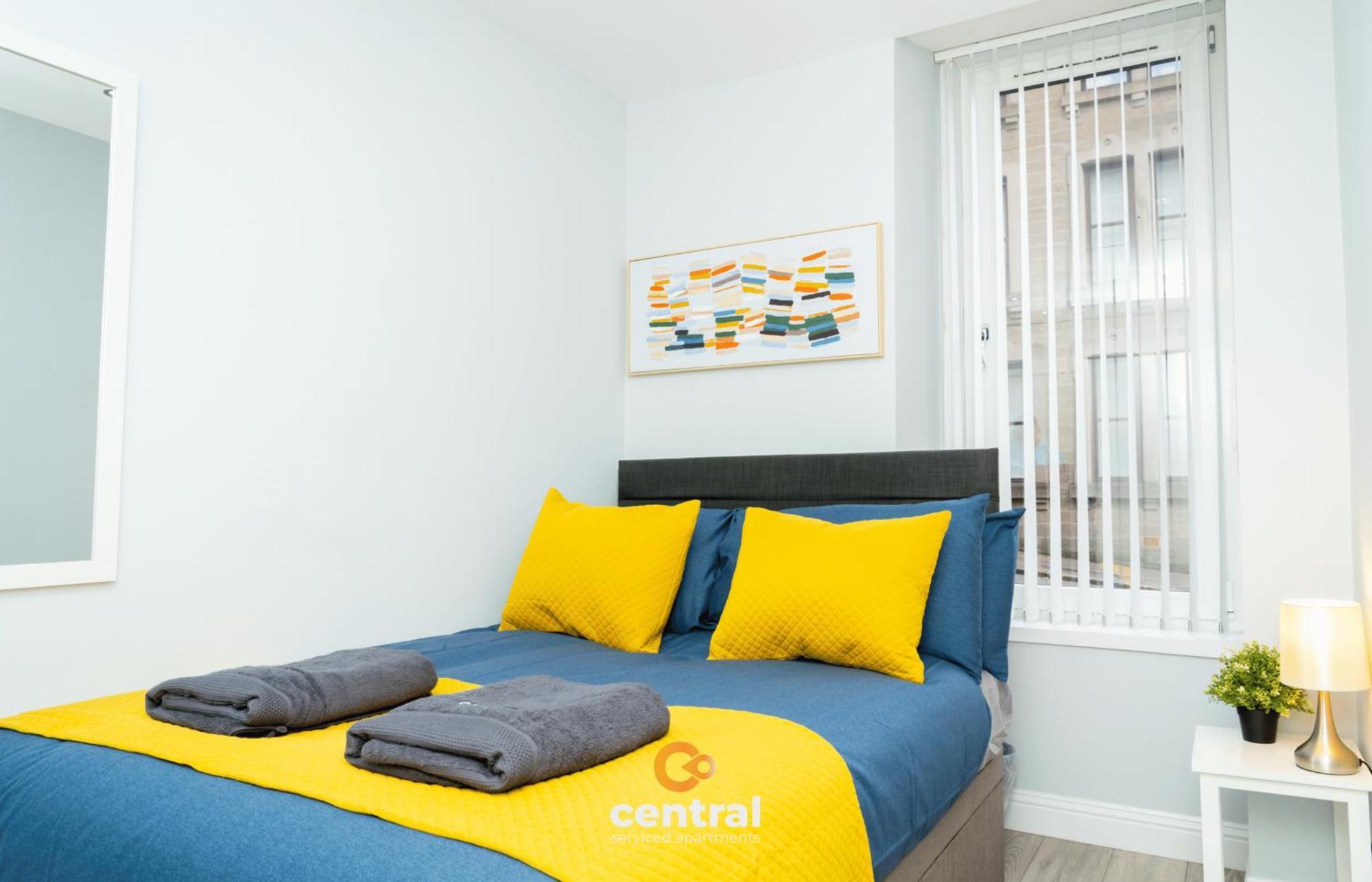 Central Serviced Apartments - 2 Bedroom - Ground Floor - Monthly & Weekly Bookings Welcome - Free Street Parking - 2 Double Beds - Wifi - Smart Tvs In Rooms - Fully Equipped - Heating 24-7 - Contractor & Short Stay Favourite Dundee Luaran gambar
